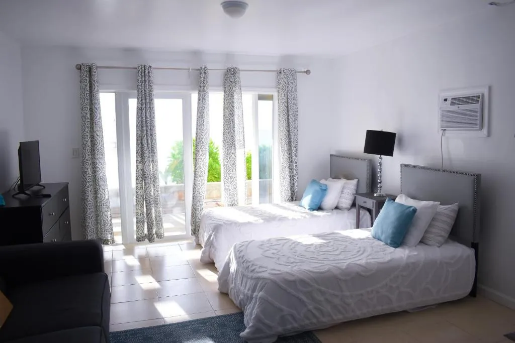 Double or Twin Room with Sea View